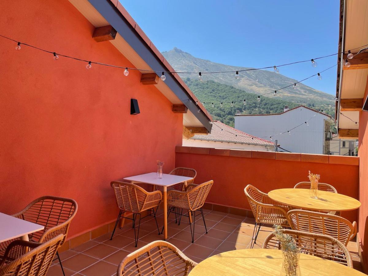 Hotel Camino De Las Estrellas Serranillos Dış mekan fotoğraf