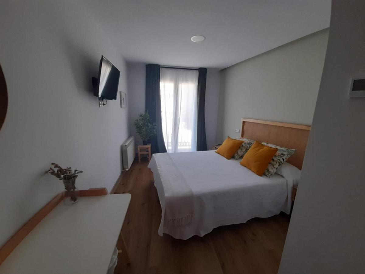Hotel Camino De Las Estrellas Serranillos Dış mekan fotoğraf