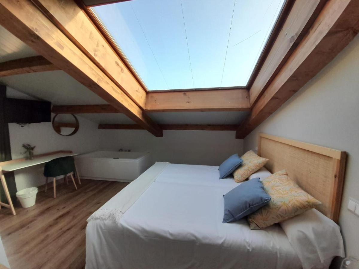 Hotel Camino De Las Estrellas Serranillos Dış mekan fotoğraf