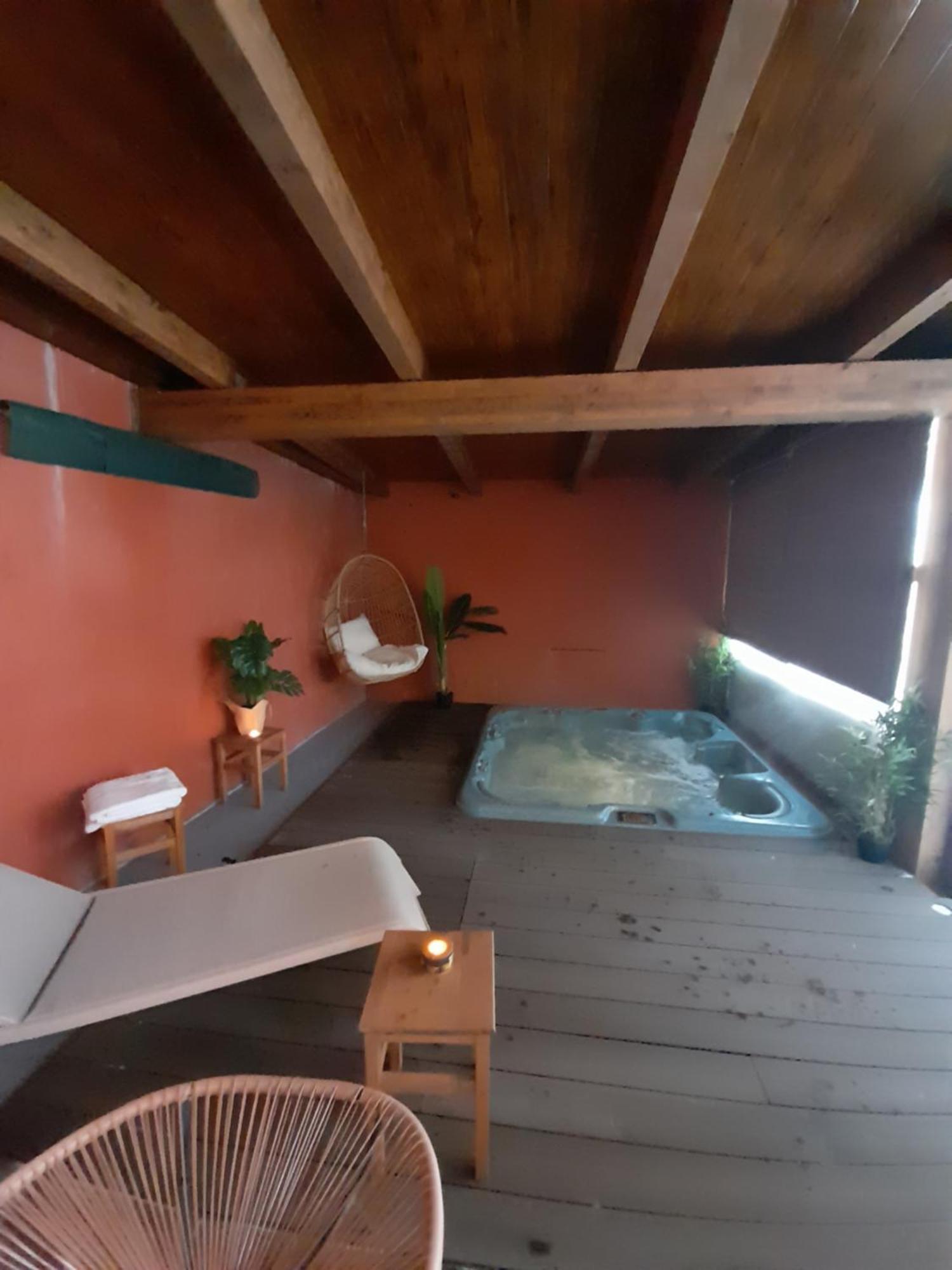 Hotel Camino De Las Estrellas Serranillos Dış mekan fotoğraf